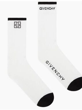 Givenchy White and Black Branded Card